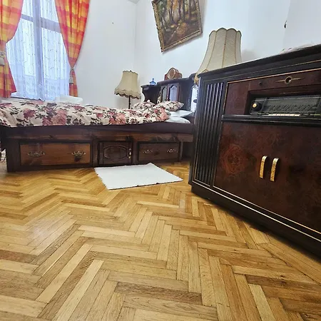 Coquette In Old Town Apartament *