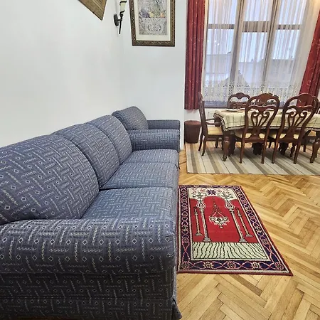 Апартаменты Coquette In Old Town