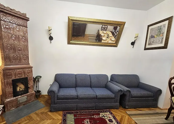 Coquette In Old Town *