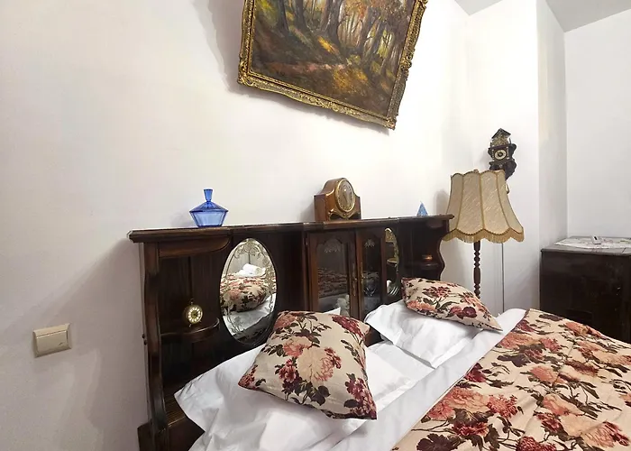 Coquette In Old Town דירה